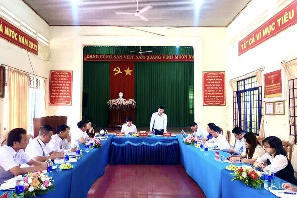 Đoàn công tác Ban Tổ chức Tỉnh uỷ làm việc với Huyện ủy Đắk Mil về xóa thôn trắng đảng viên là người tại chỗ tại Đảng bộ xã Đức Minh