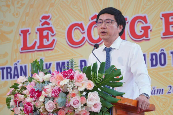 Lễ công bố Thị trấn Đắk Mil đạt chuẩn đô thị văn minh năm 2024
